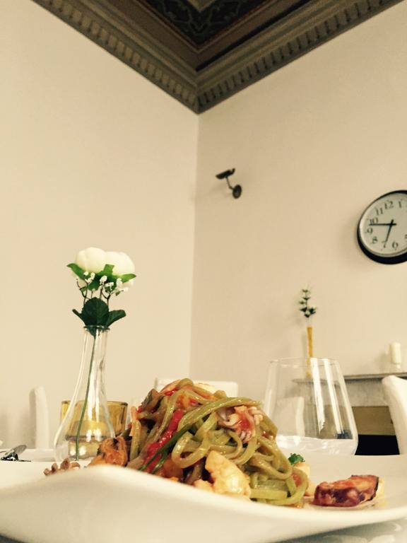 Home Restaurant Hotel Firenze Szoba fotó